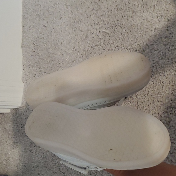 Kids white LED lite up sneakers size 29 concert to size 12 - Picture 7 of 8